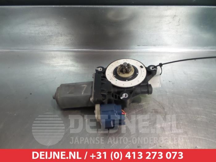 Usados Motor de ventanilla de puerta Nissan Note (E12) 1.5 dCi 90 Precio € 45,00 Norma de margen ofrecido por V.Deijne Jap.Auto-onderdelen BV