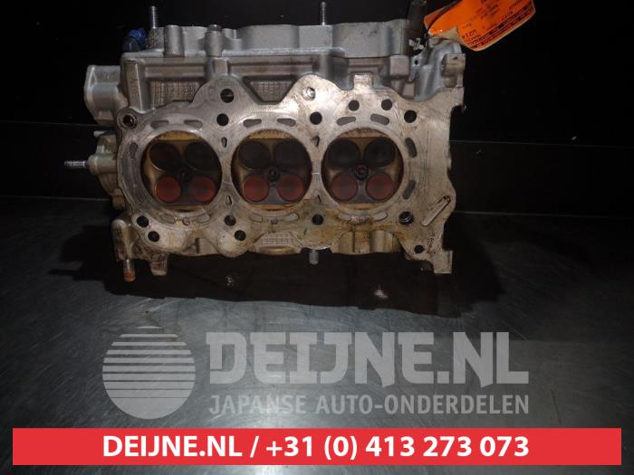 Culasse d'un Nissan Pixo (D31S) 1.0 12V 2010