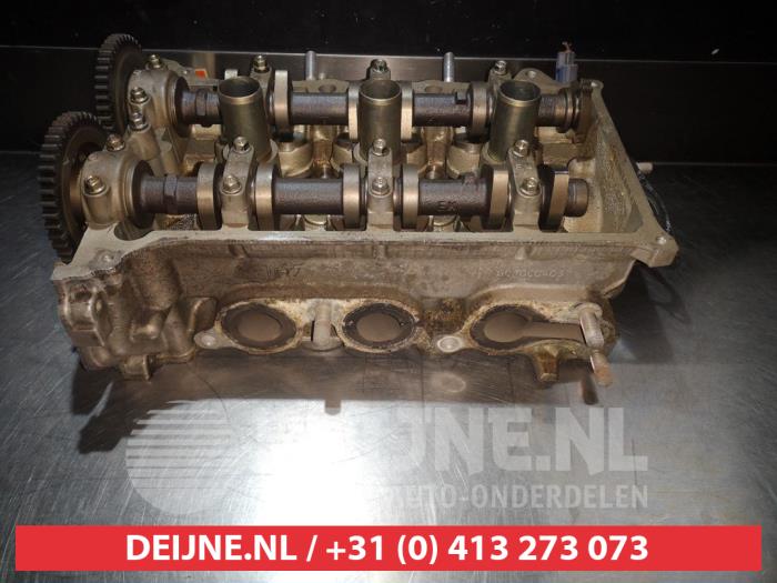 Culasse d'un Nissan Pixo (D31S) 1.0 12V 2010