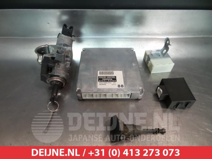 Used Engine management computer Toyota Avensis (T25/B1D) 1.8 16V VVT-i Price € 125,00 Margin scheme offered by V.Deijne Jap.Auto-onderdelen BV
