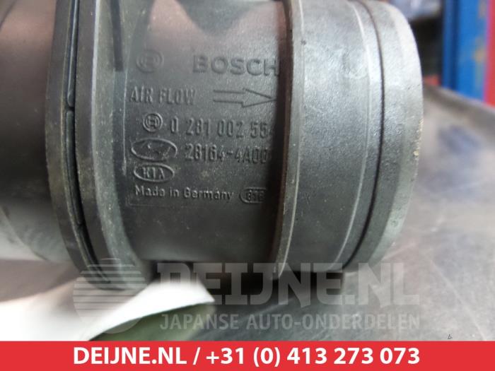 Luftmengenmesser van een Kia Carnival 2 (FIB/FLD) 2.9 HPDi 16V 2002