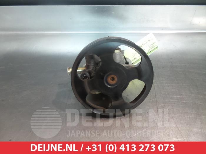 Usagé Pompe de direction Mitsubishi Lancer Wagon (CS/CT) 1.6 16V Prix € 35,00 Règlement à la marge proposé par V.Deijne Jap.Auto-onderdelen BV