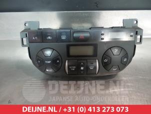 Używane Panel sterowania nagrzewnicy Toyota RAV4 (A2) 2.0 16V VVT-i 4x4 Cena € 50,00 Procedura marży oferowane przez V.Deijne Jap.Auto-onderdelen BV
