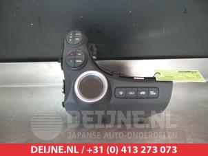 Used Heater control panel Honda Jazz (GE6/GE8/GG/GP) 1.4 VTEC 16V Price € 50,00 Margin scheme offered by V.Deijne Jap.Auto-onderdelen BV