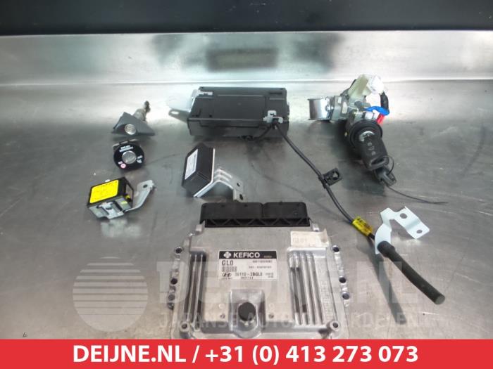 Used Engine management computer Hyundai i30 (GDHB5) 1.6 GDI Blue 16V Price € 150,00 Margin scheme offered by V.Deijne Jap.Auto-onderdelen BV