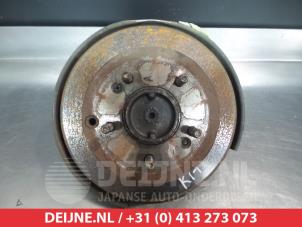 Used Knuckle, rear right Kia Carens III (FG) 2.0 CRDI VGT 16V Price on request offered by V.Deijne Jap.Auto-onderdelen BV