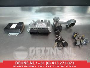 Used Set of cylinder locks (complete) Hyundai Matrix 1.5 CRDi VGT 16V Price on request offered by V.Deijne Jap.Auto-onderdelen BV