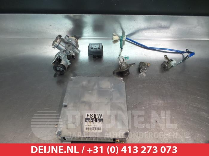 Used Engine management computer Mazda Premacy 2.0 16V Price € 75,00 Margin scheme offered by V.Deijne Jap.Auto-onderdelen BV