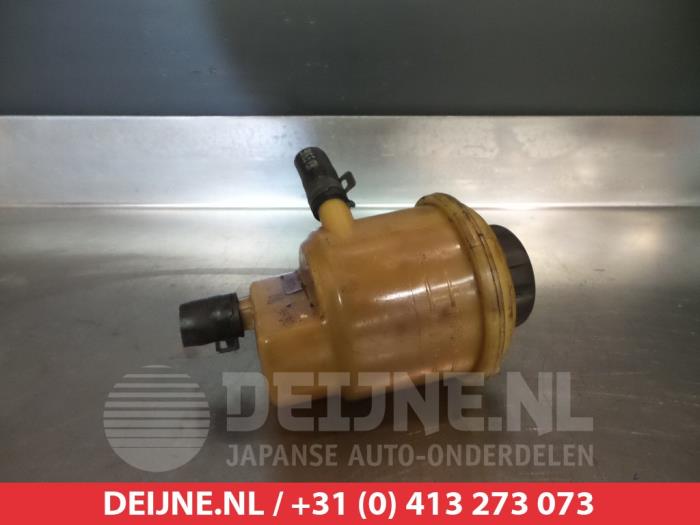 Power steering fluid reservoir Chevrolet Captiva 2.4 16V 4x4 Z24SED