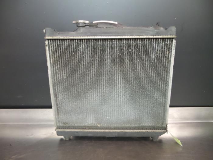 Used Radiator Suzuki Grand Vitara I (FT/GT/HT) 2.5 V6 24V Price on request offered by V.Deijne Jap.Auto-onderdelen BV