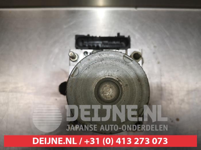 Usagé Bloc ABS Nissan Primera (P12) 1.9 dCi Prix € 50,00 Règlement à la marge proposé par V.Deijne Jap.Auto-onderdelen BV