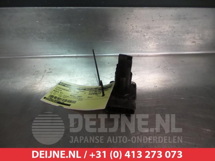 Begagnade Luftflödesmätare Toyota Auris (E15) 1.4 D-4D-F 16V Pris € 25,00 Marginaltabell erbjuds av V.Deijne Jap.Auto-onderdelen BV