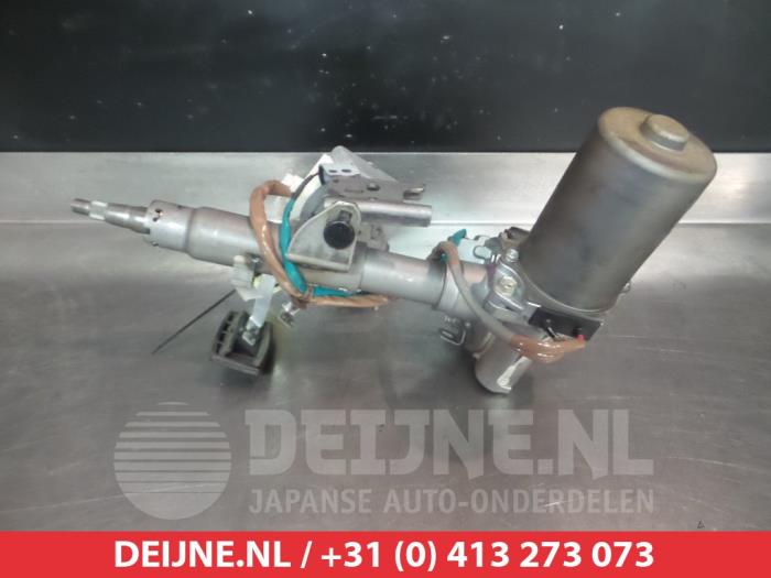 Steering column from a Toyota Prius (NHW20) 1.5 16V 2007