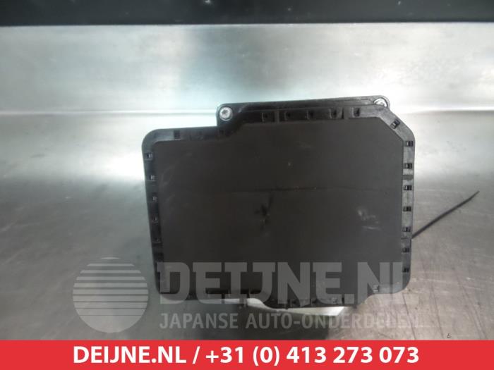 Usagé Bloc ABS Honda Jazz (GE6/GE8/GG/GP) 1.4 VTEC 16V Prix € 150,00 Règlement à la marge proposé par V.Deijne Jap.Auto-onderdelen BV