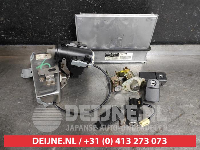 Used Engine management computer Lexus LS (F3) 430 4.3 32V VVT-i Price € 200,00 Margin scheme offered by V.Deijne Jap.Auto-onderdelen BV