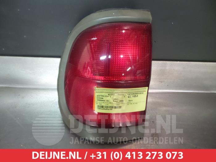 Taillight, left from a Nissan Terrano II (R20/TR50) 2.7 SE TD 2000