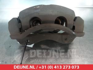 Used Front brake calliper, right Hyundai Santa Fe I 2.0 CRDi 16V 4x4 Price € 35,00 Margin scheme offered by V.Deijne Jap.Auto-onderdelen BV