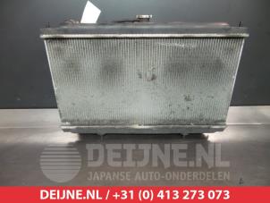 Usagé Radiateur d'eau Nissan Almera (N16) 2.2 Di 16V Prix € 35,00 Règlement à la marge proposé par V.Deijne Jap.Auto-onderdelen BV