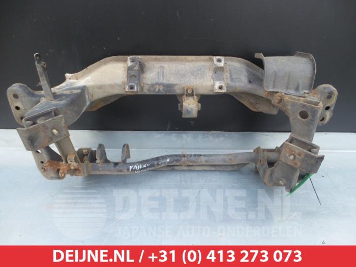 Usados Subchasis Mitsubishi Pajero Pinin (H6/H7) 1.8 GDI 16V 3-drs. Precio € 25,00 Norma de margen ofrecido por V.Deijne Jap.Auto-onderdelen BV