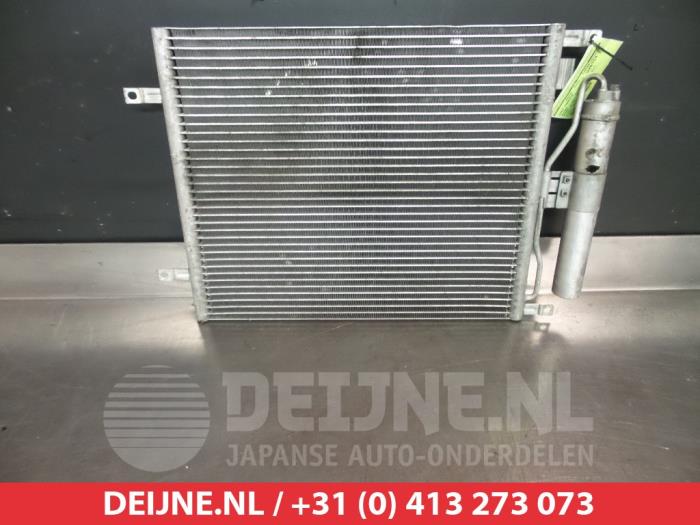 Klima Kondensor van een Nissan Micra (K12) 1.5 dCi 85 2009