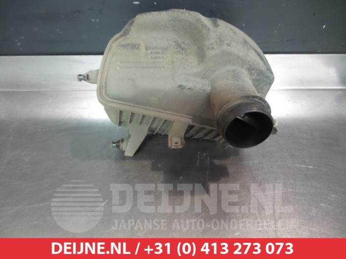 Begagnade Luftfilterhus Nissan Qashqai (J10) 1.6 16V Pris € 30,00 Marginaltabell erbjuds av V.Deijne Jap.Auto-onderdelen BV