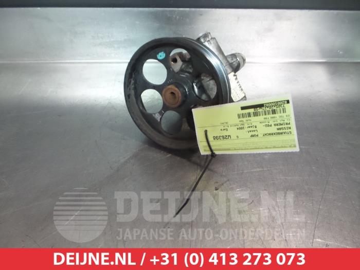 Usagé Pompe de direction Nissan Primera (P12) 1.9 dCi Prix € 50,00 Règlement à la marge proposé par V.Deijne Jap.Auto-onderdelen BV