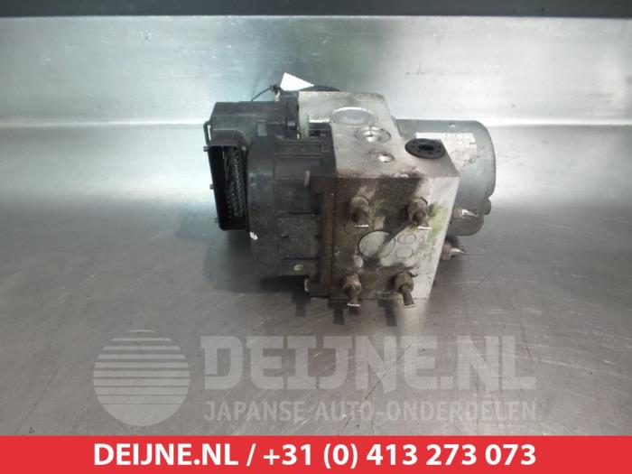 Begagnade ABS-pump Subaru Impreza I (GC) 2.0i Turbo GT 16V 4x4 Pris € 50,00 Marginaltabell erbjuds av V.Deijne Jap.Auto-onderdelen BV