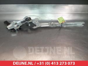 Gebrauchte Fenstermechanik 2-türig rechts vorne Hyundai Galloper II 2.5 TCI Preis € 35,00 Margenregelung angeboten von V.Deijne Jap.Auto-onderdelen BV