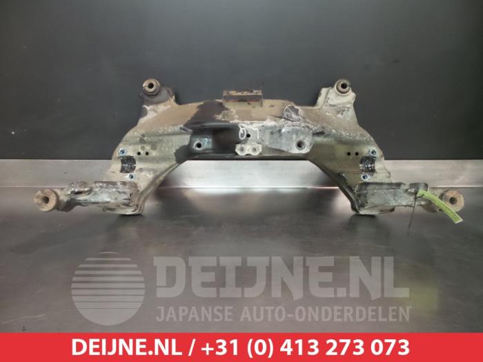 Begagnade Underram Nissan Primera (P12) 1.8 16V Pris på förfrågan erbjuds av V.Deijne Jap.Auto-onderdelen BV
