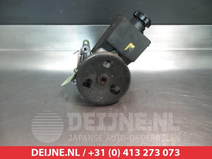 Usagé Pompe de direction Ssang Yong Rexton 2.7 Xdi RX/RJ 270 16V Prix € 25,00 Règlement à la marge proposé par V.Deijne Jap.Auto-onderdelen BV