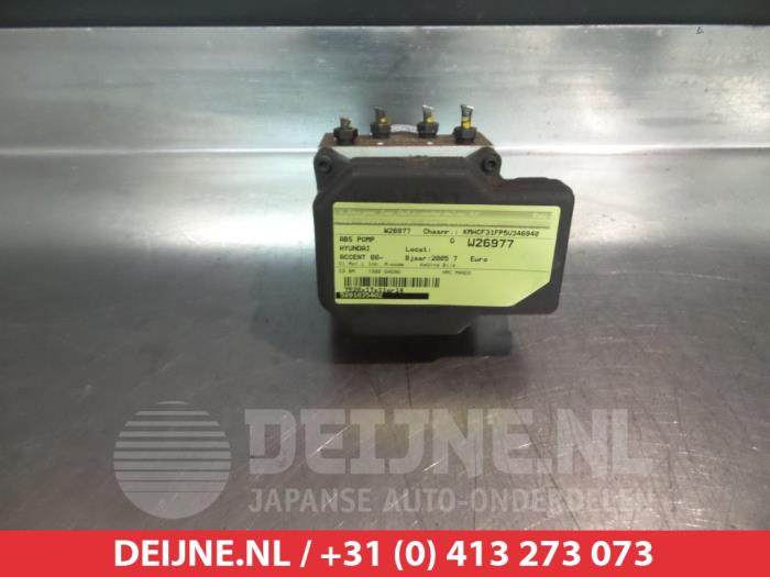 Usagé Pompe ABS Hyundai Accent 1.3 12V Prix € 50,00 Règlement à la marge proposé par V.Deijne Jap.Auto-onderdelen BV
