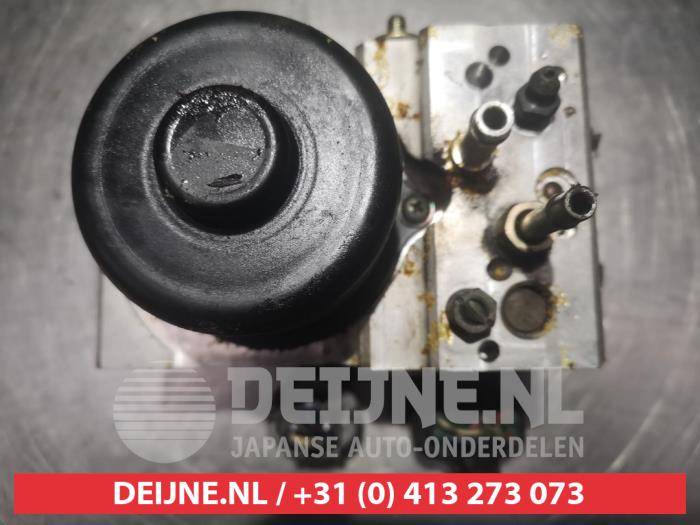 Begagnade ABS-pump Lexus IS (E1) 200 2.0 24V Pris € 100,00 Marginaltabell erbjuds av V.Deijne Jap.Auto-onderdelen BV