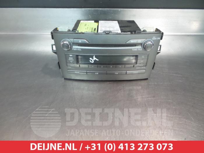 Gebrauchte Radio Toyota Auris (E15) 1.6 Dual VVT-i 16V Preis € 50,00 Margenregelung angeboten von V.Deijne Jap.Auto-onderdelen BV
