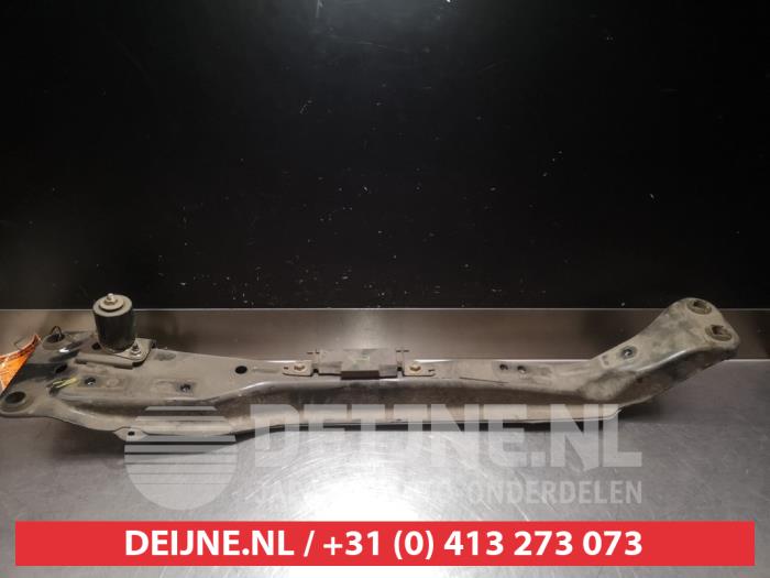 Gebrauchte Motorbalken Nissan Almera Tino (V10M) 2.0 16V CVT Preis € 50,00 Margenregelung angeboten von V.Deijne Jap.Auto-onderdelen BV