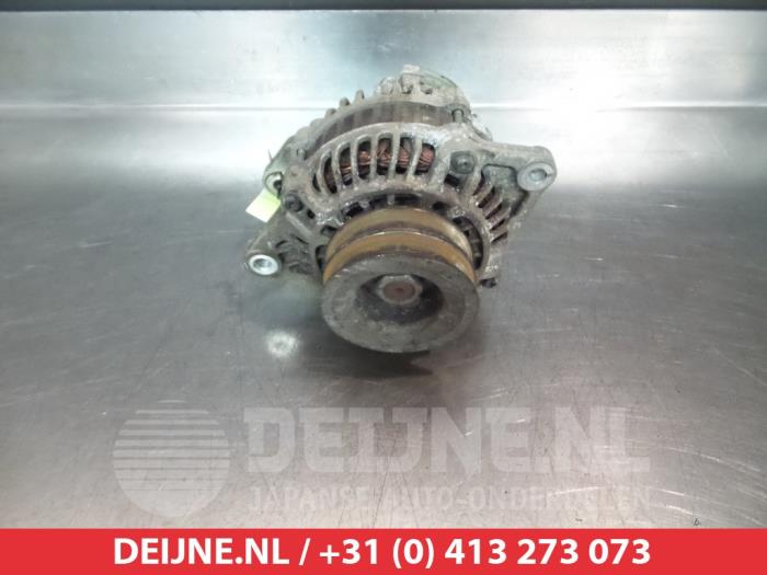 Usagé Dynamo Mazda BT-50 2.5 Di 16V 4x4 Prix € 50,00 Règlement à la marge proposé par V.Deijne Jap.Auto-onderdelen BV