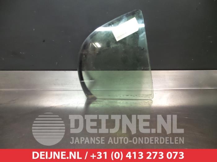 Usados Ventanilla triangular derecha detrás Lexus GS (..S16) 430 4.3 32V VVT-i Precio € 40,00 Norma de margen ofrecido por V.Deijne Jap.Auto-onderdelen BV