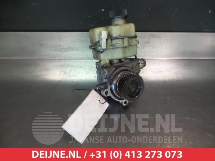 Usagé Pompe de direction Mazda 5 (CR19) 2.0 CiDT 16V High Power Prix € 50,00 Règlement à la marge proposé par V.Deijne Jap.Auto-onderdelen BV
