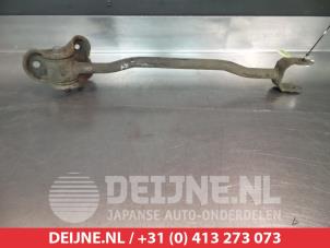Used Rear wishbone, right Hyundai Matrix 1.6 16V Price on request offered by V.Deijne Jap.Auto-onderdelen BV