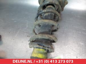 Used Rear shock absorber rod, left Toyota Celica (ZZT230/231) 1.8i 16V Price € 35,00 Margin scheme offered by V.Deijne Jap.Auto-onderdelen BV