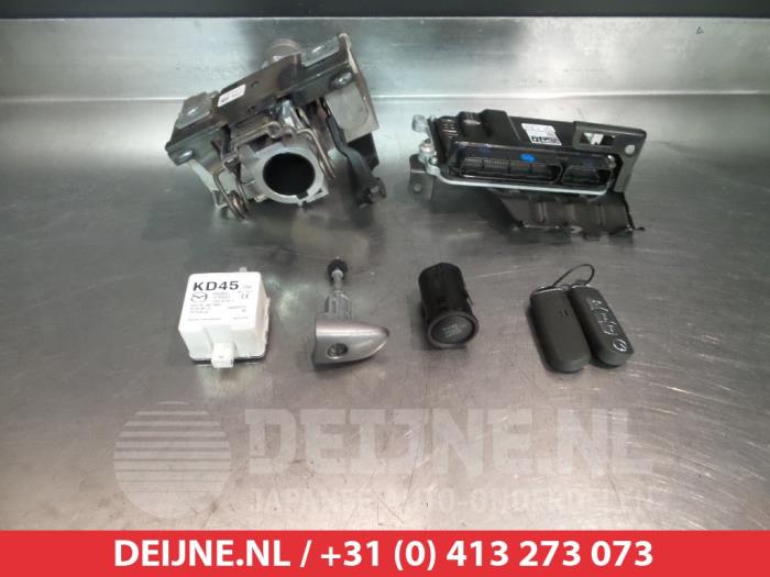 Used Engine management computer Mazda 3 (BM/BN) 2.0 SkyActiv-G 120 16V Price € 125,00 Margin scheme offered by V.Deijne Jap.Auto-onderdelen BV