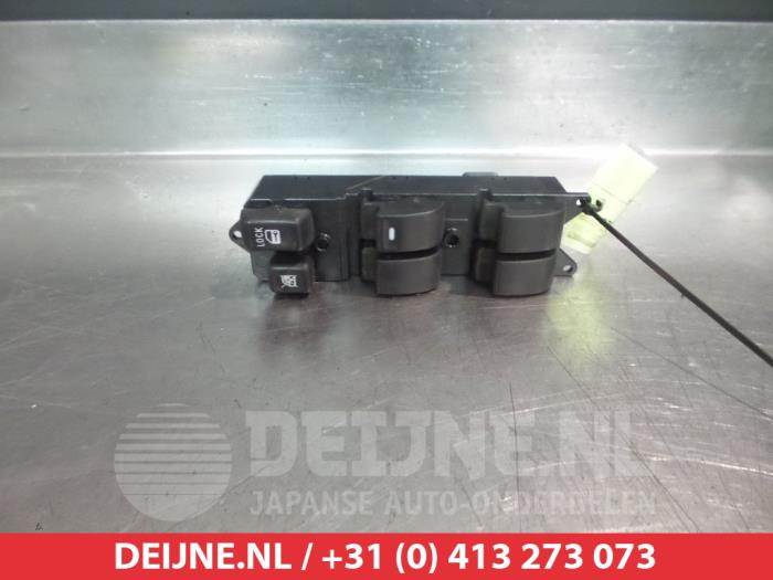 Używane Przelacznik combi okienny Mitsubishi Outlander (CW) 2.2 DI-D 16V Clear Tec 4x4 Cena € 40,00 Procedura marży oferowane przez V.Deijne Jap.Auto-onderdelen BV