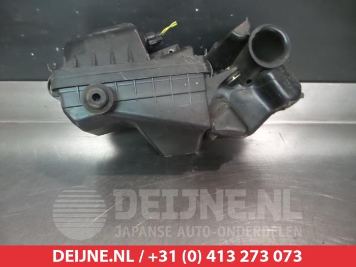 Begagnade Luftfilterhus Mazda Demio (DW) 1.5 16V Pris € 35,00 Marginaltabell erbjuds av V.Deijne Jap.Auto-onderdelen BV