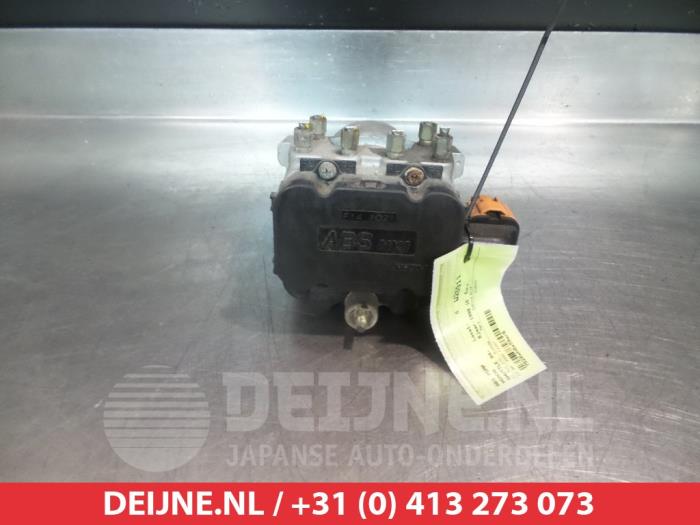 Usagé Bloc ABS Honda Shuttle (RA) 2.3i LS,ES 16V Prix € 25,00 Règlement à la marge proposé par V.Deijne Jap.Auto-onderdelen BV