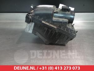 Used Air filter Toyota Avensis Wagon (T25/B1E) 2.2 D-4D 16V D-CAT Price on request offered by V.Deijne Jap.Auto-onderdelen BV