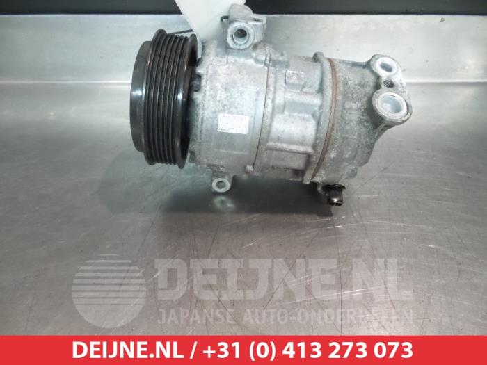 Usagé Compresseur de clim Suzuki SX4 (EY/GY) 1.9 DDiS Prix € 50,00 Règlement à la marge proposé par V.Deijne Jap.Auto-onderdelen BV