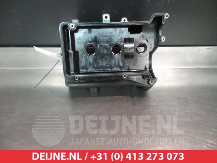 Ventildeckel van een Daihatsu Trevis 1.0 12V DVVT 2006