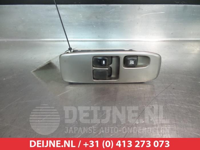 Usados Interruptor combinado de ventanillas Mitsubishi Pajero Canvas Top (V6/7) 3.2 DI-D 16V Precio € 25,00 Norma de margen ofrecido por V.Deijne Jap.Auto-onderdelen BV