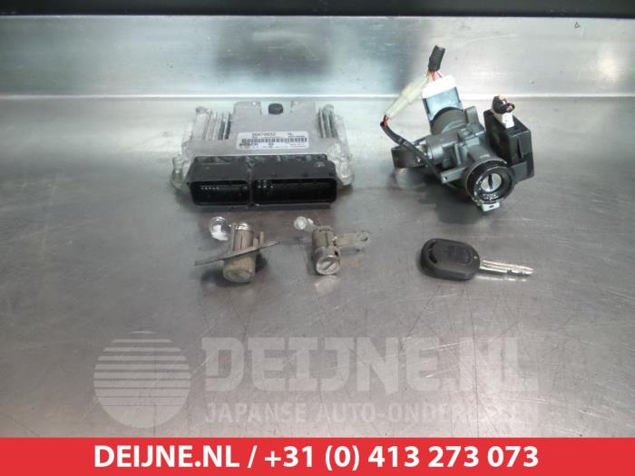 Used Engine management computer Chevrolet Lacetti (KLAN) 2.0 TDCi 16V Price € 100,00 Margin scheme offered by V.Deijne Jap.Auto-onderdelen BV