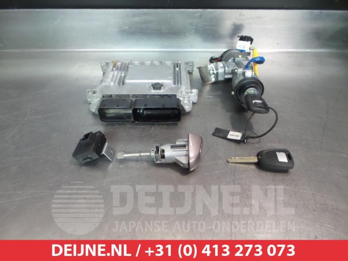 Used Engine management computer Kia Pro cee'd (EDB3) 1.4 CVVT 16V Price € 100,00 Margin scheme offered by V.Deijne Jap.Auto-onderdelen BV