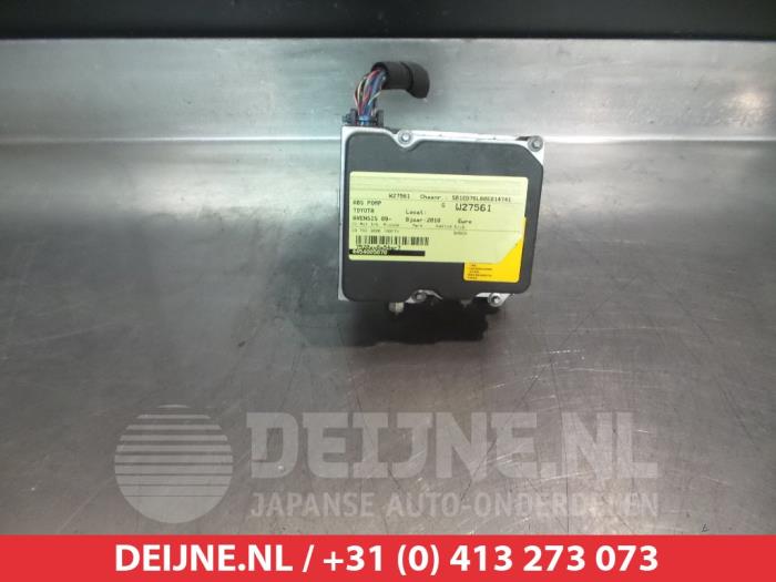 Usagé Pompe ABS Toyota Avensis Wagon (T27) 2.0 16V D-4D-F Prix € 100,00 Règlement à la marge proposé par V.Deijne Jap.Auto-onderdelen BV